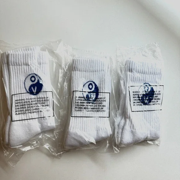 Outdoor Voices Bundle 3 Pair Crew Socks White Size S/M Men 6-8.5 Women 7-9.5 - Picture 2 of 3